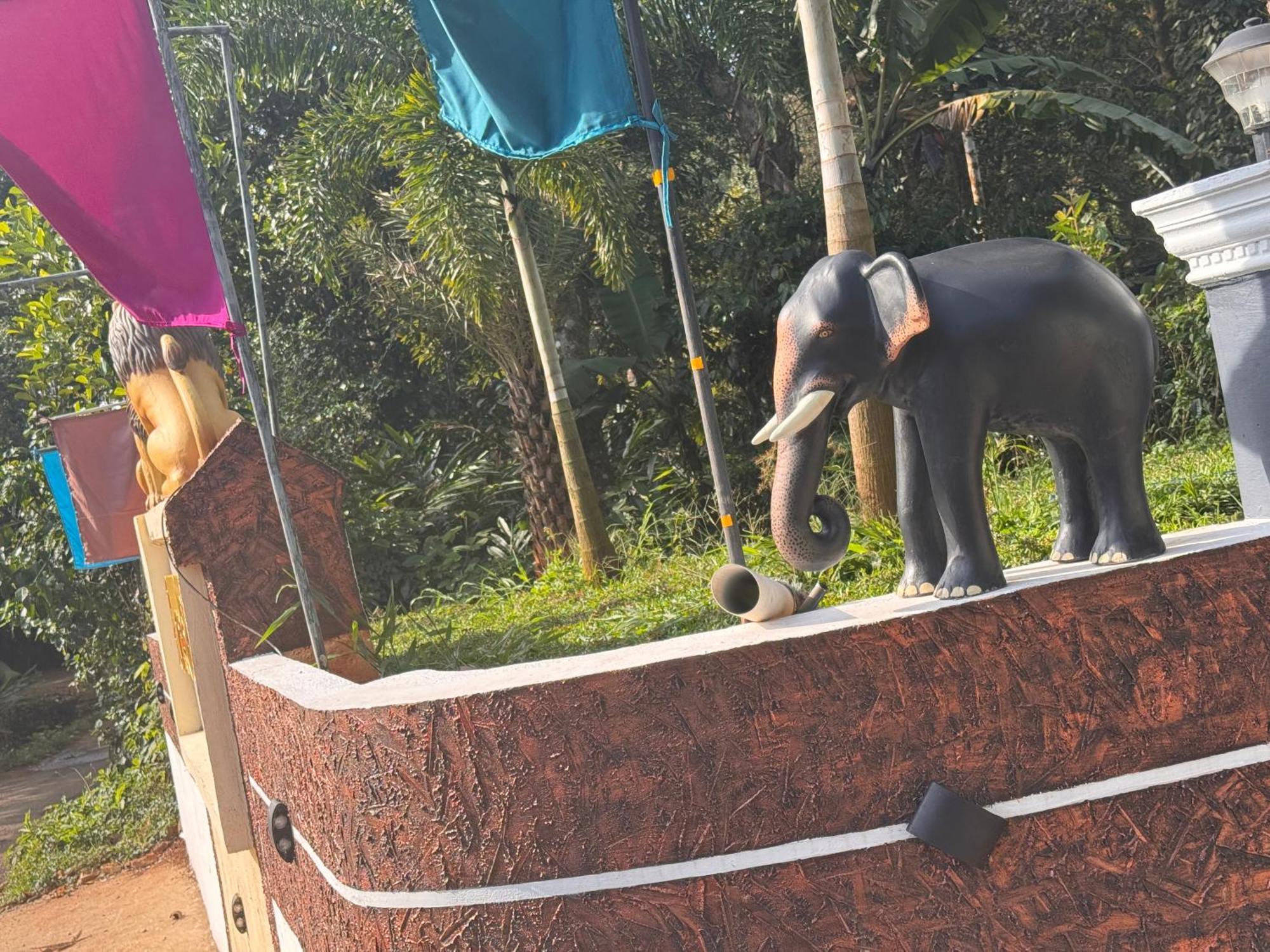Arabian Holiday Resort With Swimming Pool In Idukki Calvary Mount Exterior photo